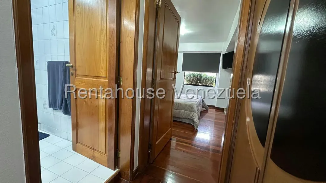Apartamento (1 Nivel) en Venta en El Paraiso, Distrito Metropolitano - 25