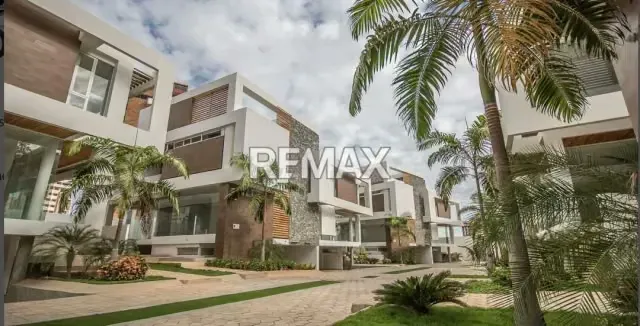 Casa en venta en gris en Villa Fortaleza Creole - 2