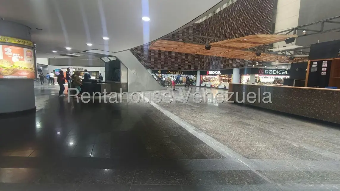 Local Comercial en Alquiler en El Rosal, Distrito Metropolitano - 14