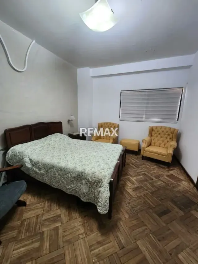 Se vende apartamento zona este, edificio Toki-eder, av 2A, piso 5, apartamento 5B - 17