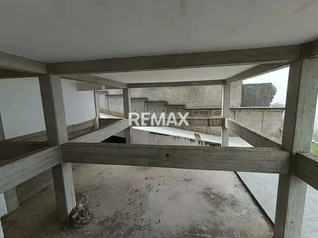 Casa Obra Gris en Venta, Urb. Parque El Retiro - 17