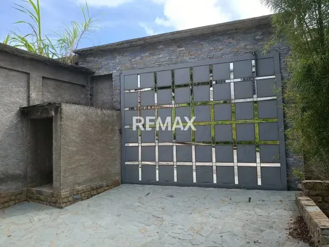 Casa Obra Gris en Venta, Urb. Parque El Retiro - 4
