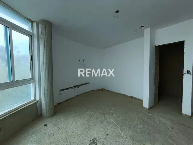 Casa Obra Gris en Venta, Urb. Parque El Retiro - 10