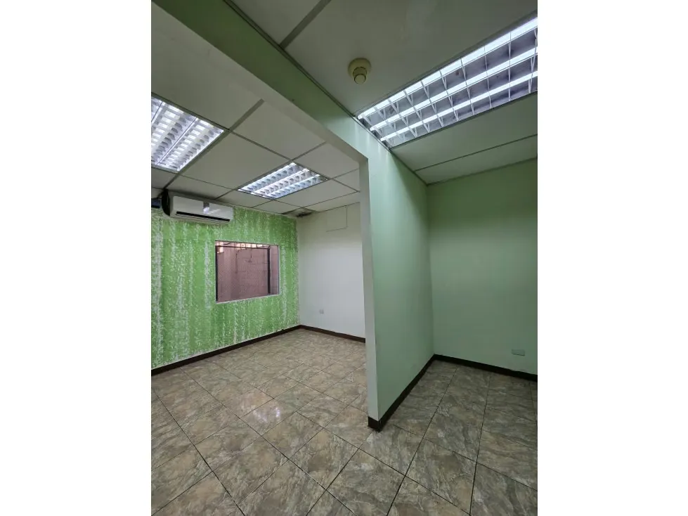 PISO INDUSTRIAL EN ALQUILER 377 M2- URB LEBRUN - 6