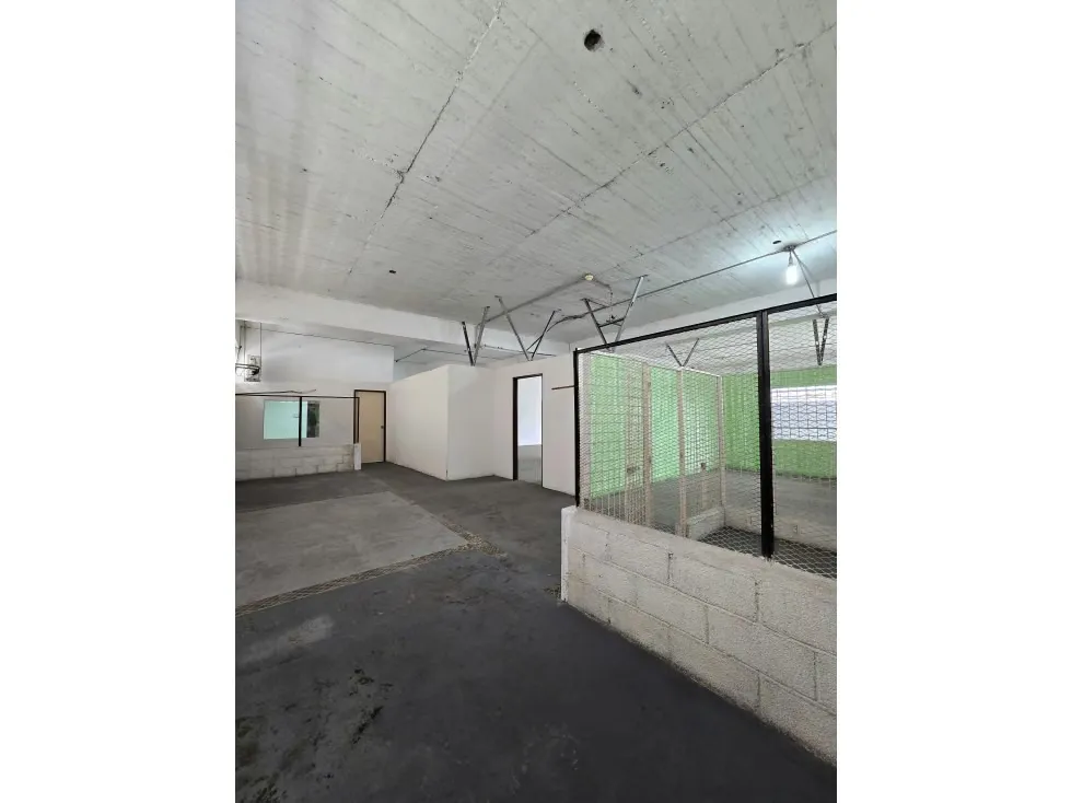 PISO INDUSTRIAL EN ALQUILER 377 M2- URB LEBRUN - 8