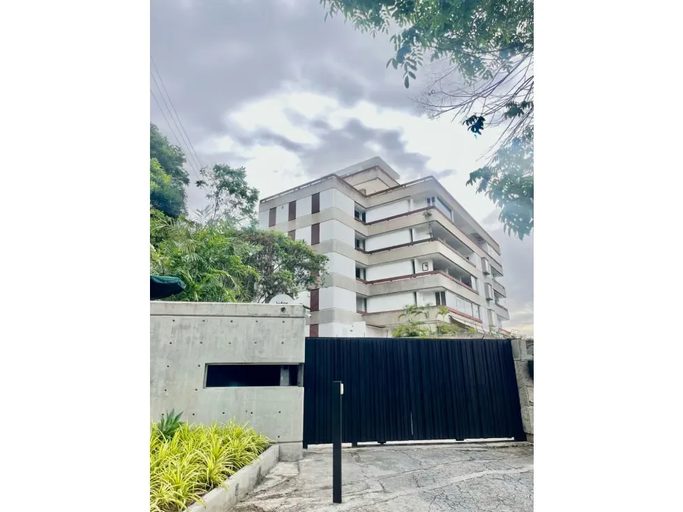 Vendo apartamento 218m2 Lomas de las Mercedes 5621