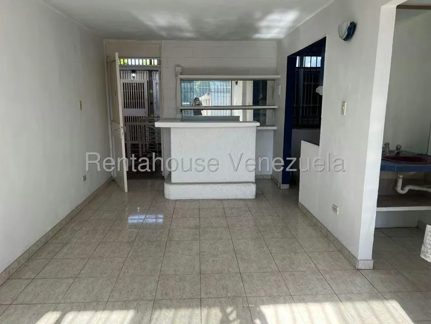 Apartamento (1 Nivel) en Venta en El Castillejo, Miranda - 2