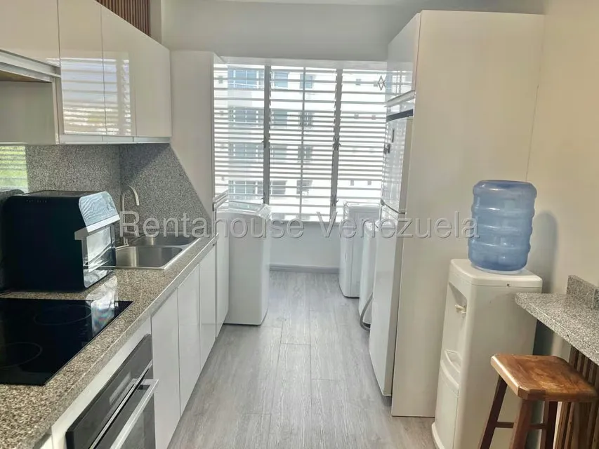 Apartamento (1 Nivel) en Venta en La Florida, Distrito Metropolitano - 13
