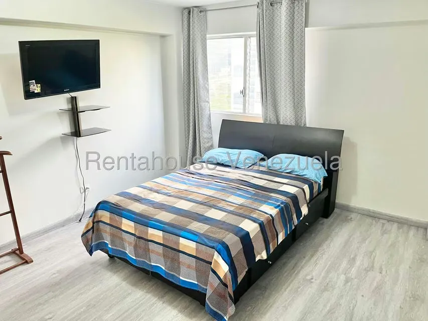 Apartamento (1 Nivel) en Venta en La Florida, Distrito Metropolitano - 17