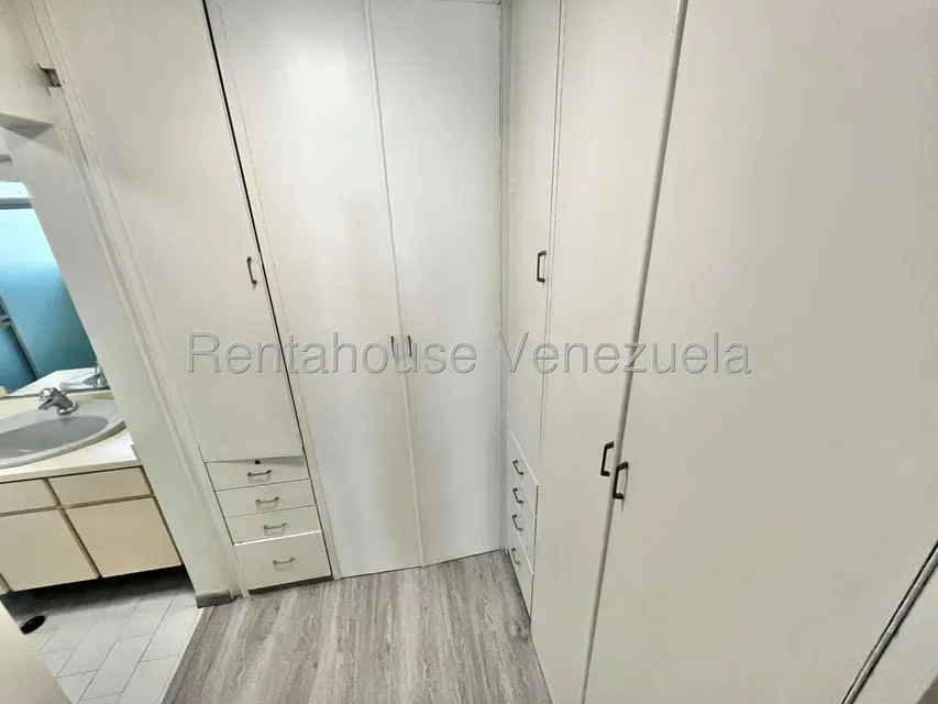 Apartamento (1 Nivel) en Venta en La Florida, Distrito Metropolitano - 18