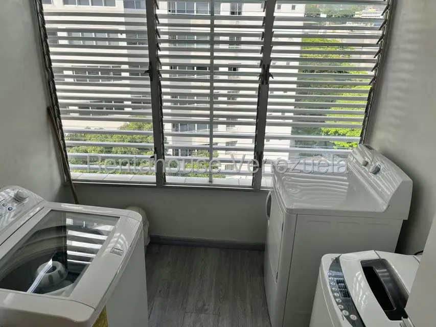 Apartamento (1 Nivel) en Venta en La Florida, Distrito Metropolitano - 23