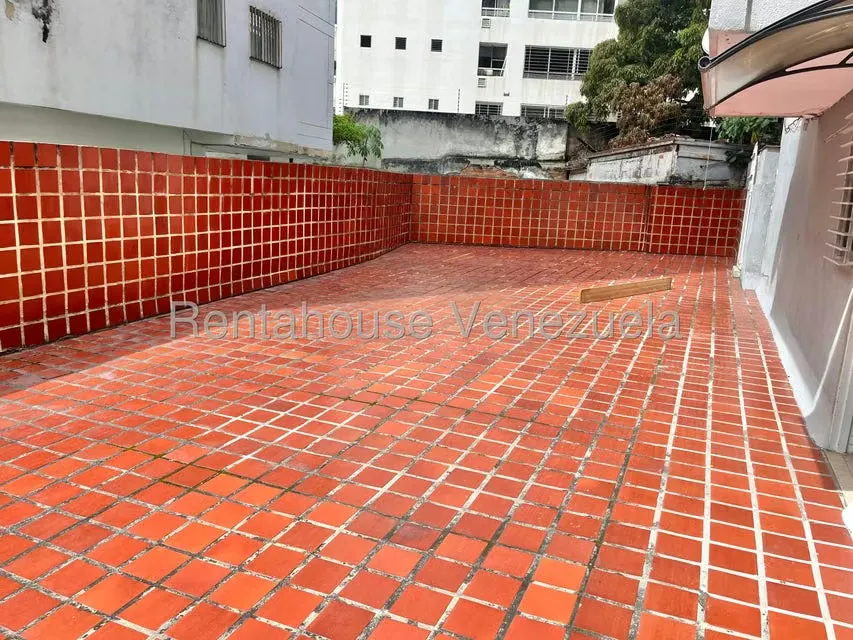 Apartamento (1 Nivel) en Venta en La Florida, Distrito Metropolitano - 25