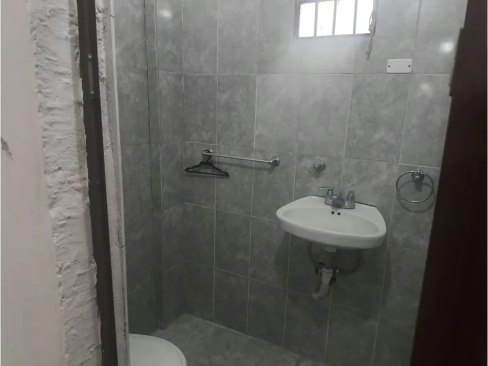 San Bernardino Av Panteón VENDO casa comercial 700m2 (mogo) - 12