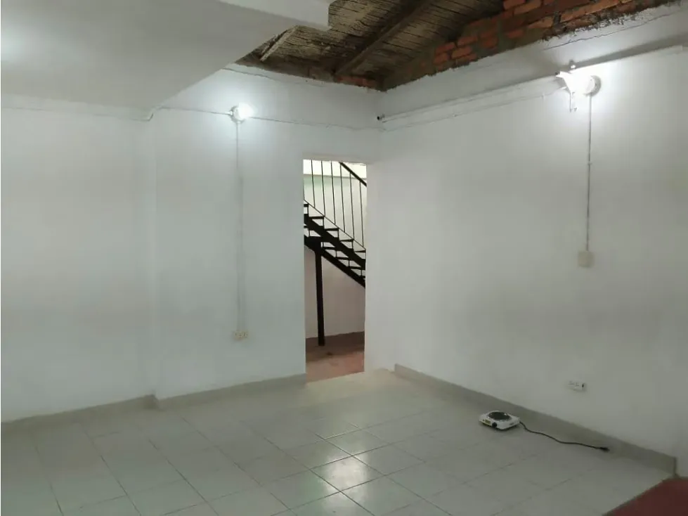 San Bernardino Av Panteón VENDO casa comercial 700m2 (mogo) - 3