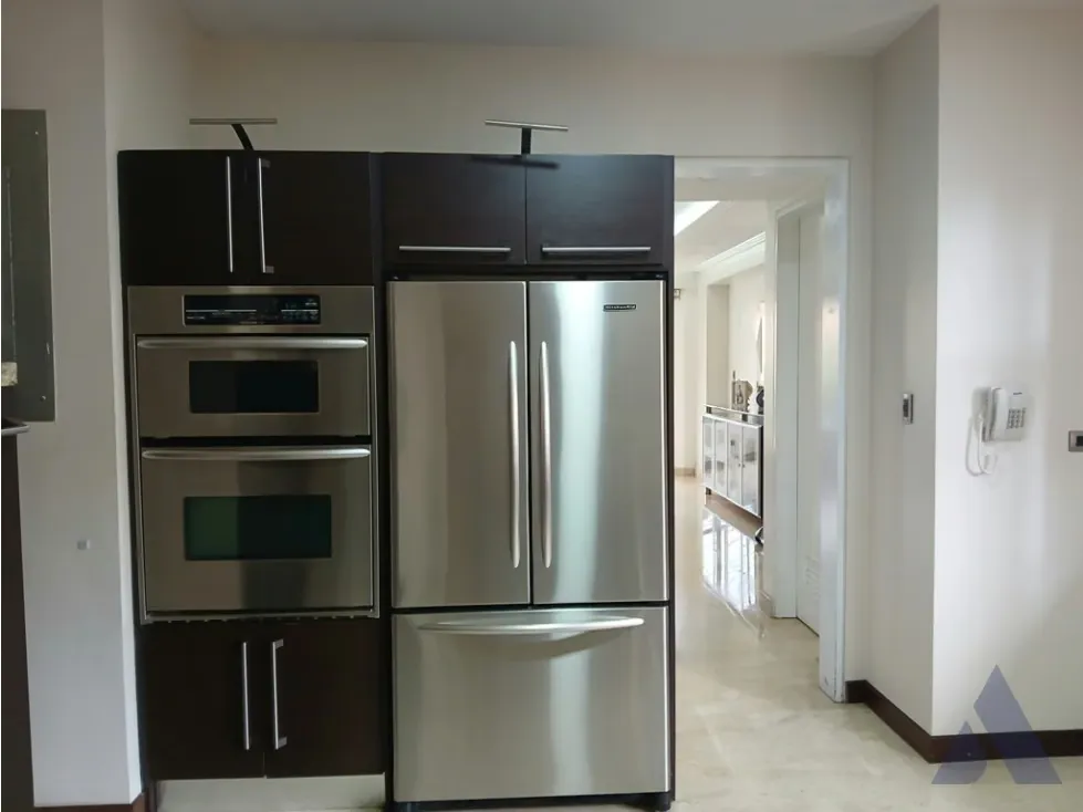 Vendo APTO 280m2, 4H/5B/4E,MALETERO URB Campo Alegre 7746 - 12