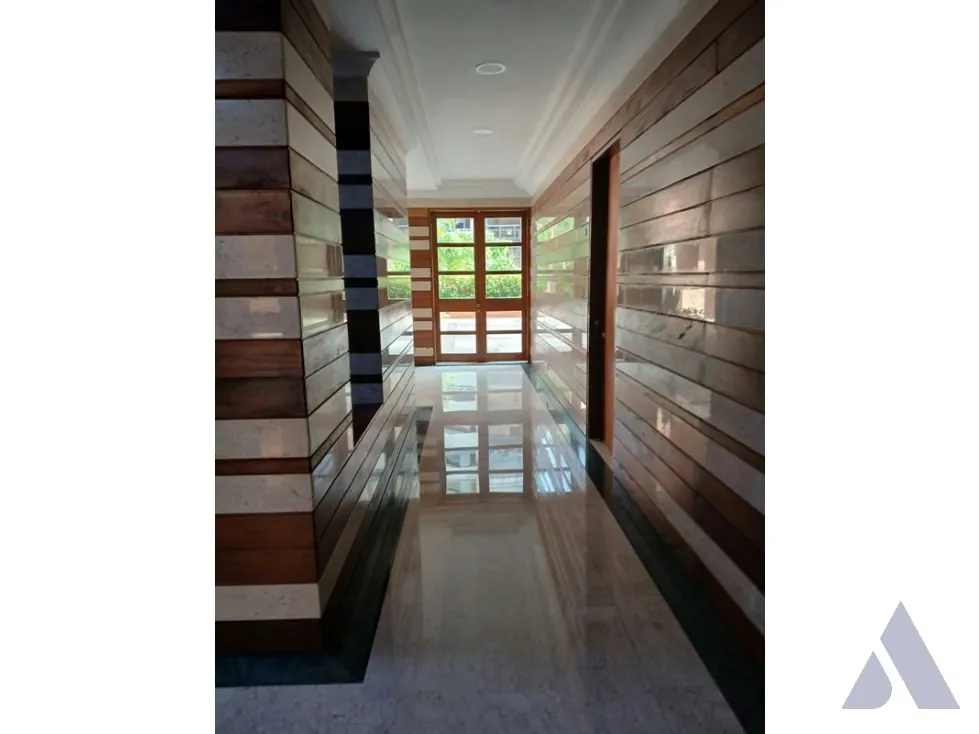 Vendo APTO 280m2, 4H/5B/4E,MALETERO URB Campo Alegre 7746 - 4