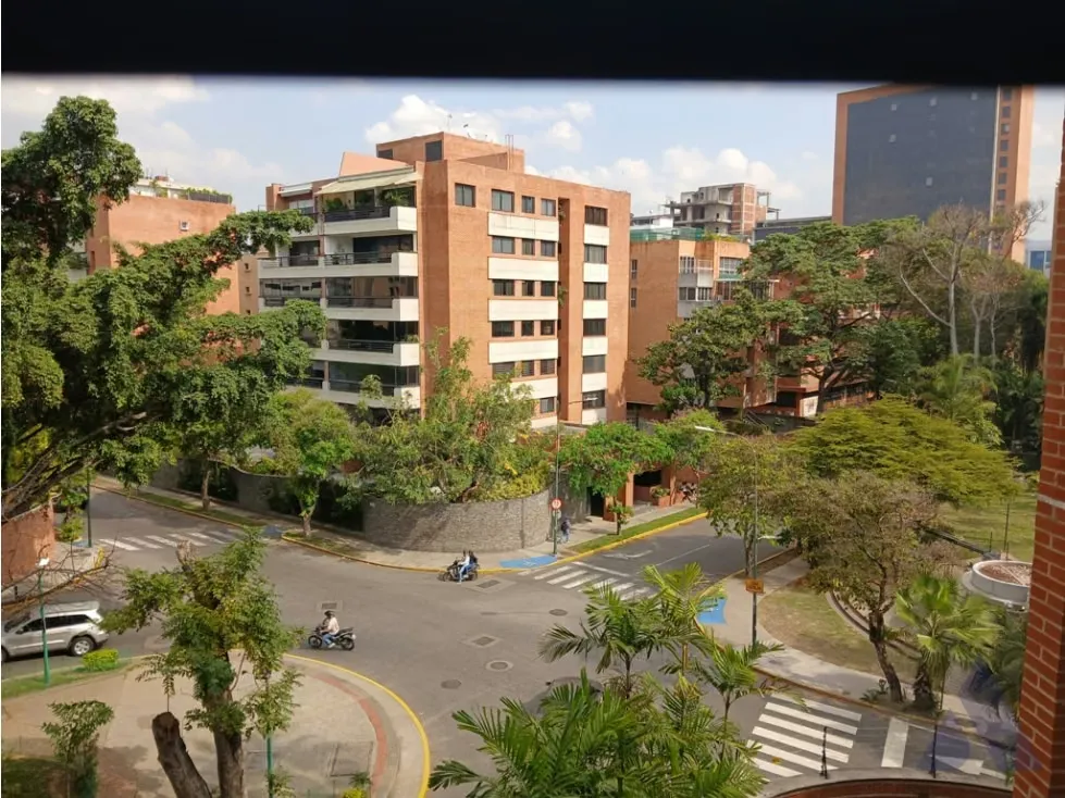 Vendo APTO 280m2, 4H/5B/4E,MALETERO URB Campo Alegre 7746 - 5
