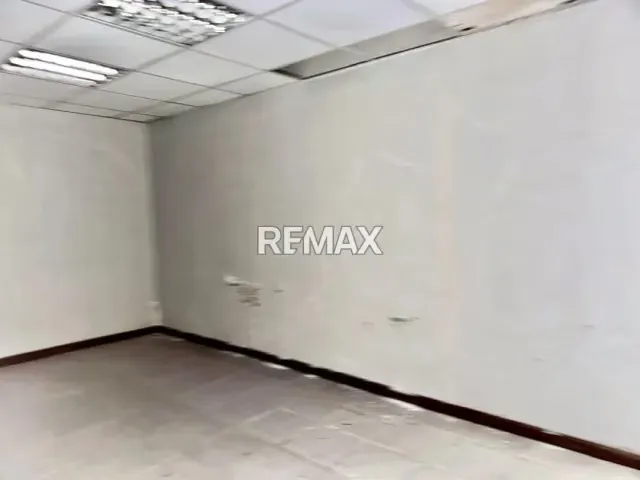 En venta Local Comercial , El Silencio 342,76 M². - 13