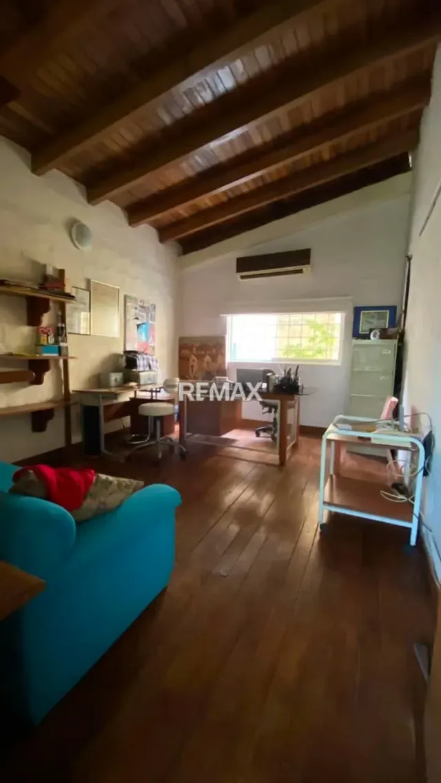 CASA EN VENTA URB. EL PEDREGAL - 4
