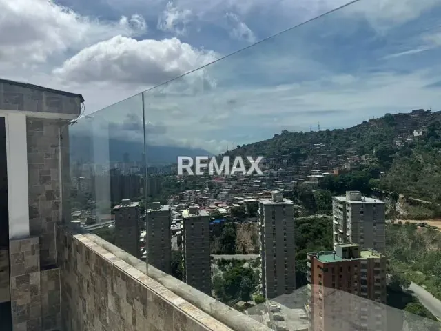 Hermoso Penthouse Remodelado ubicado en el paraíso en venta - 13