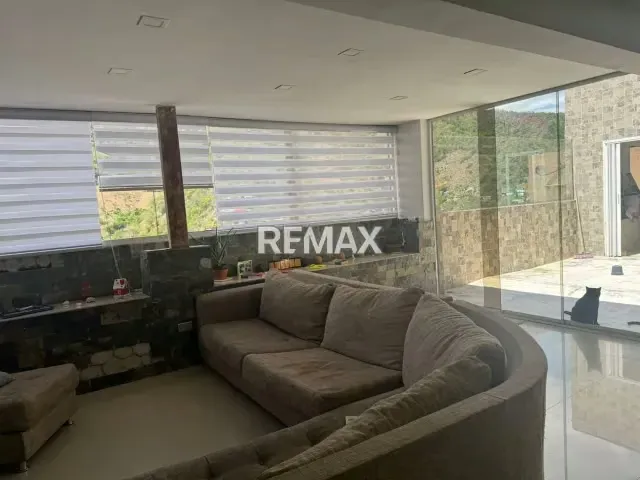 Hermoso Penthouse Remodelado ubicado en el paraíso en venta - 9