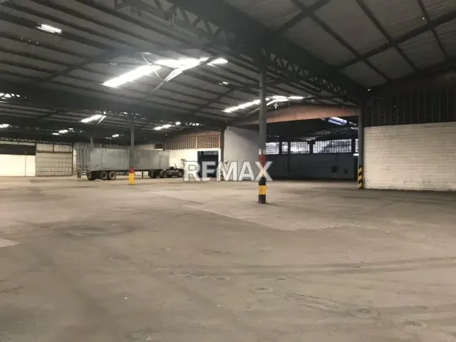 GALPON EN VENTA O ALQUILER ZONA INDUSTRIAL MUNICIPAL NORTE