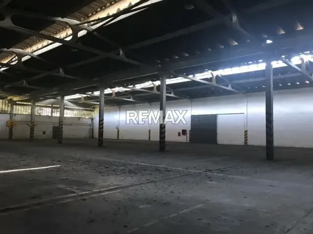 GALPON EN VENTA O ALQUILER ZONA INDUSTRIAL MUNICIPAL NORTE - 7