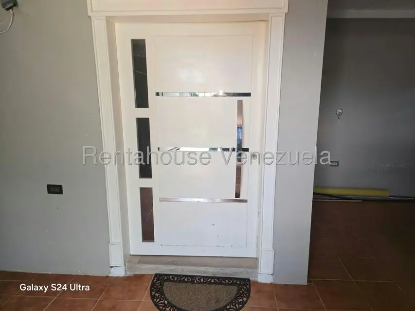 Casa (1 Nivel) en Venta en Los Laureles, Zulia - 2