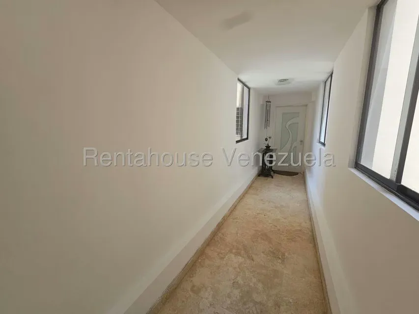 Apartamento (1 Nivel) en Venta en Santa Paula, Distrito Metropolitano - 2