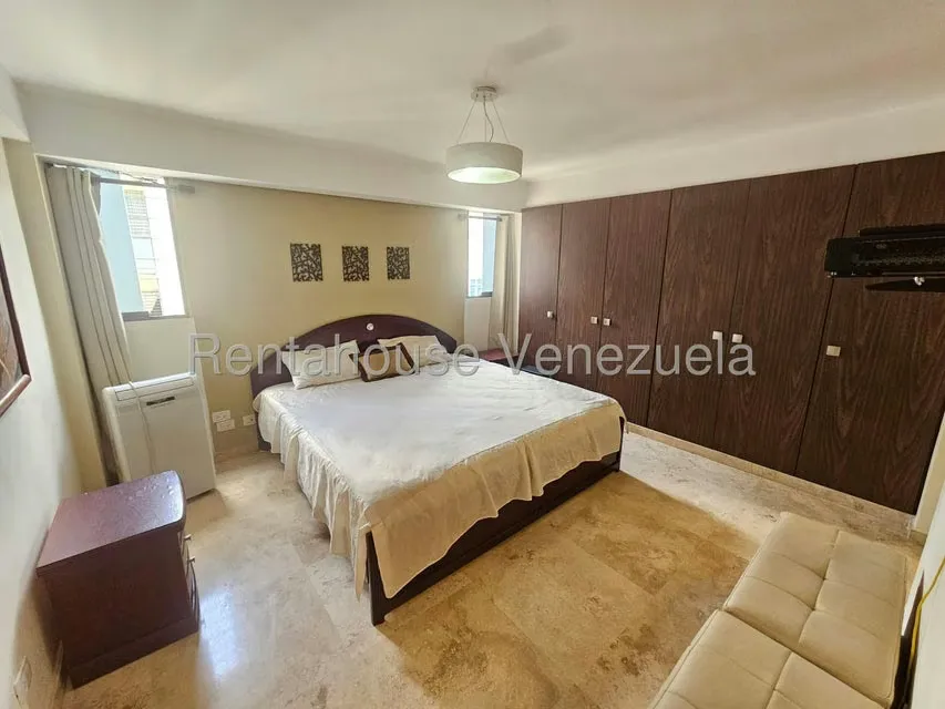 Apartamento (1 Nivel) en Venta en Santa Paula, Distrito Metropolitano - 21