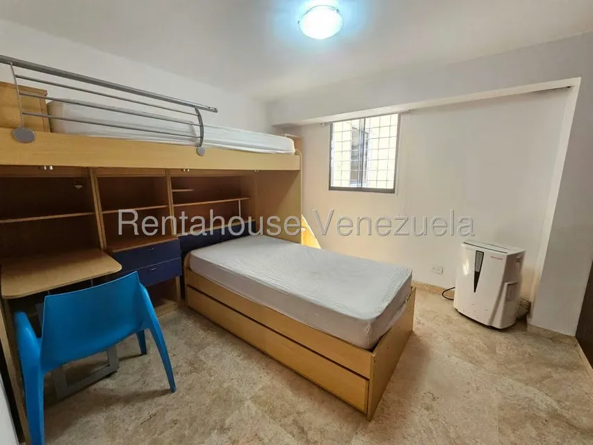 Apartamento (1 Nivel) en Venta en Santa Paula, Distrito Metropolitano - 25