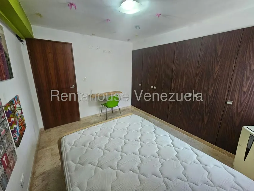 Apartamento (1 Nivel) en Venta en Santa Paula, Distrito Metropolitano - 28