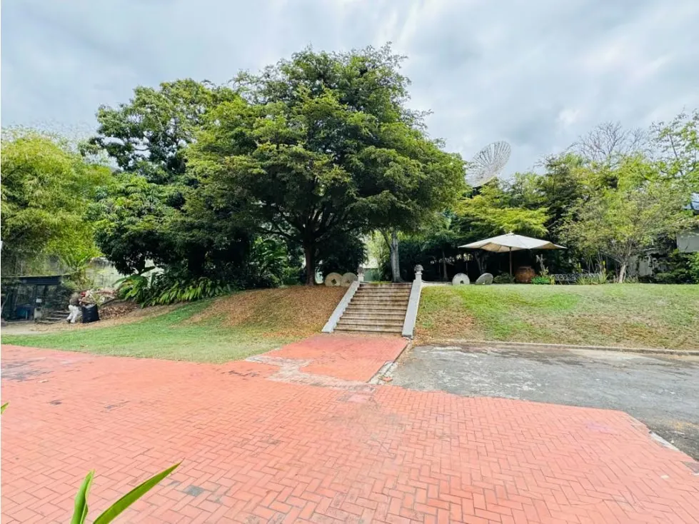Se vende terreno 5675.14m2 Country Club - 18