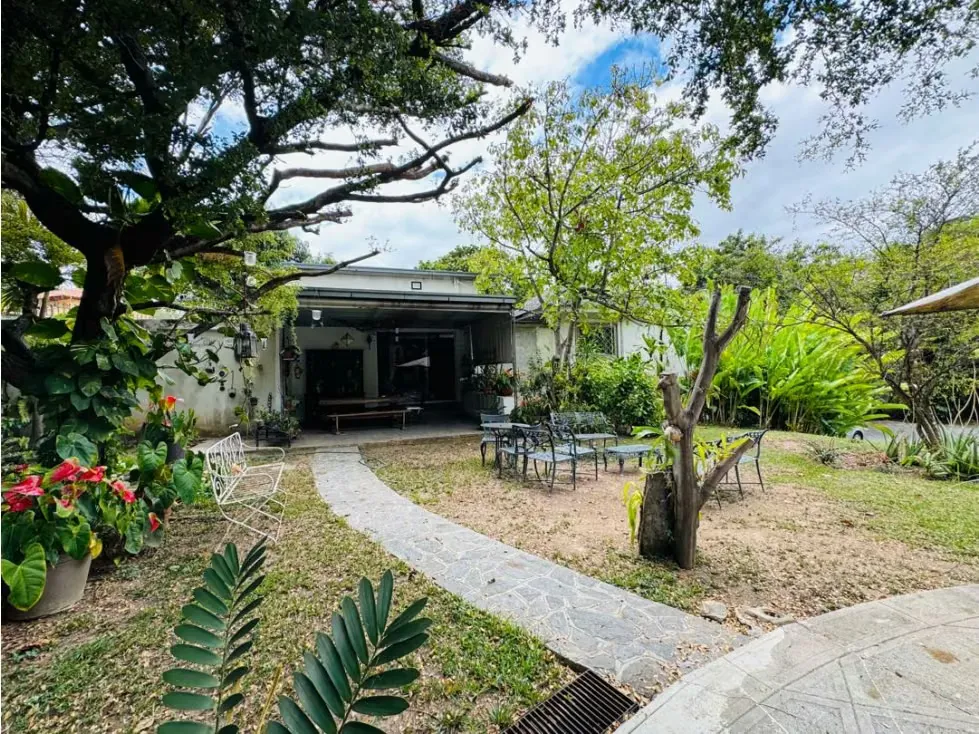 Se vende terreno 5675.14m2 Country Club - 5