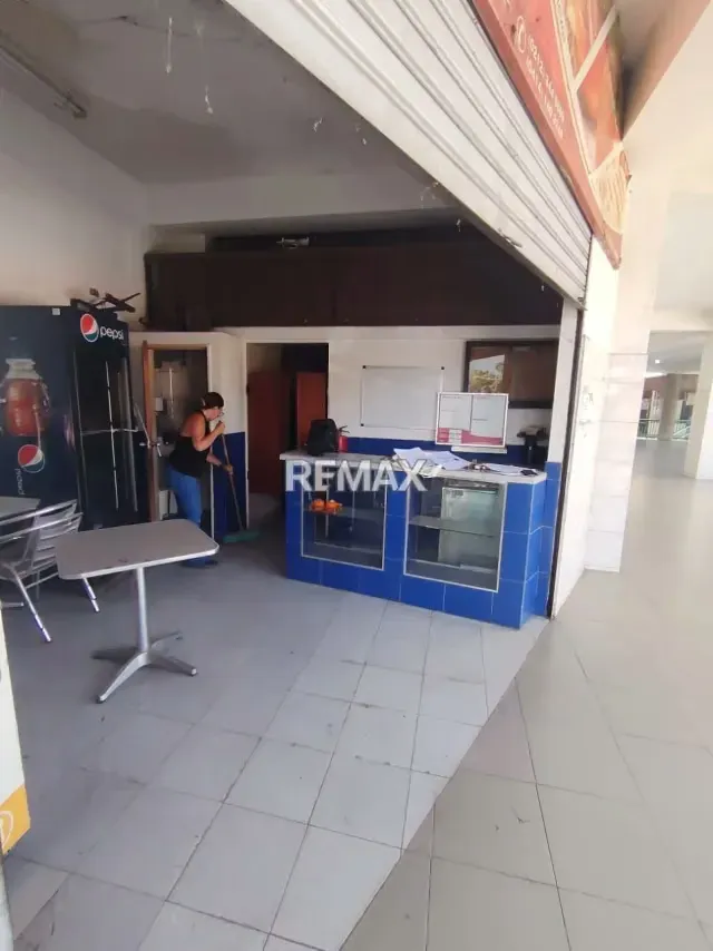 Venta de Local Comercial en C.C. Daymar Guatire, Estratégica Ubicación Cerca de la IUTEP - 4
