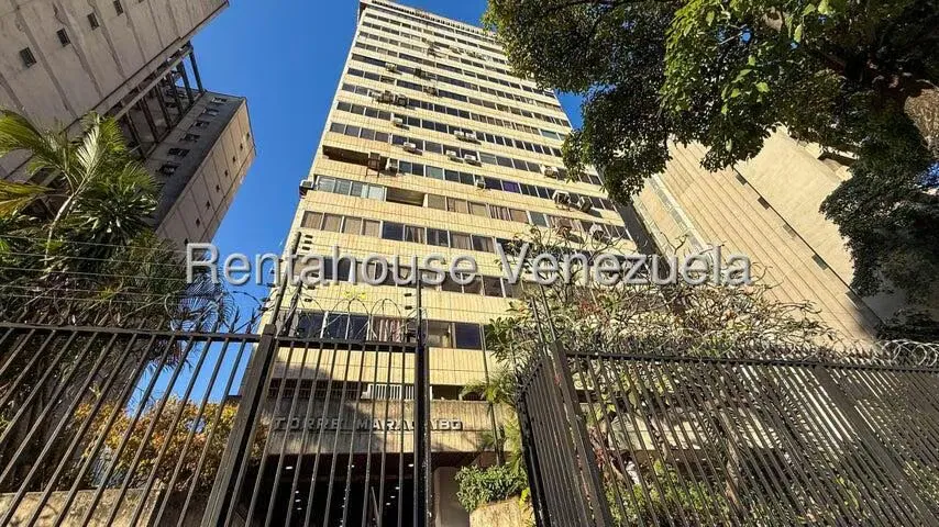 Oficina en Alquiler en La Campiña, Distrito Metropolitano