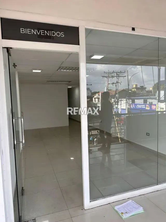ALQUILO LOCAL COMERCIAL MILENIUM PISO 1 - 10