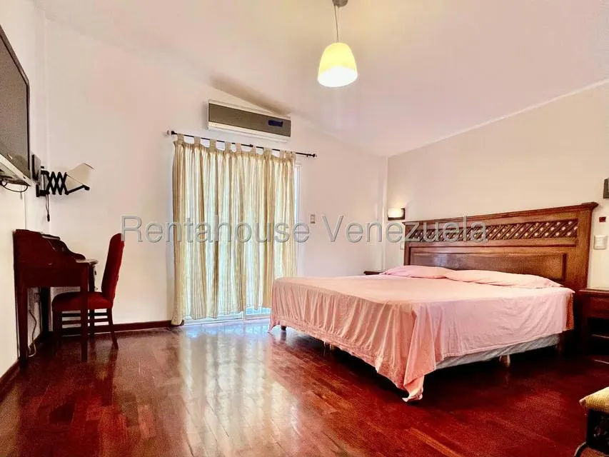 Casa (1 Nivel) en Venta en Santa Sofia, Distrito Metropolitano - 16