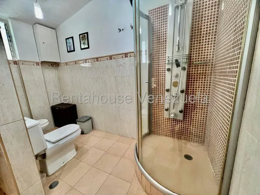Casa (1 Nivel) en Venta en Santa Sofia, Distrito Metropolitano - 19