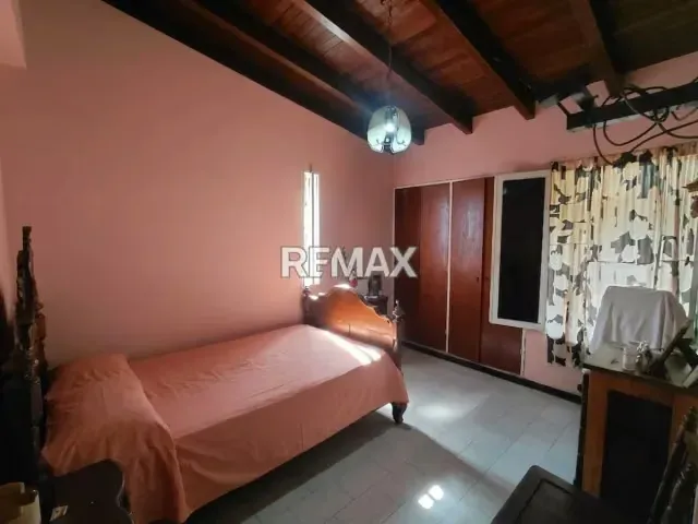 Town House en venta Urb. LOS PICACHOS - 12