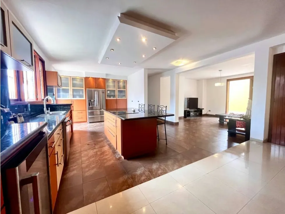 Venta de impecable Casa en La Lagunita - 17