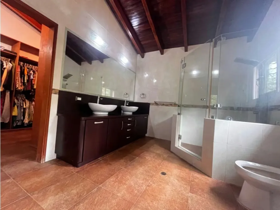 Venta de impecable Casa en La Lagunita - 22