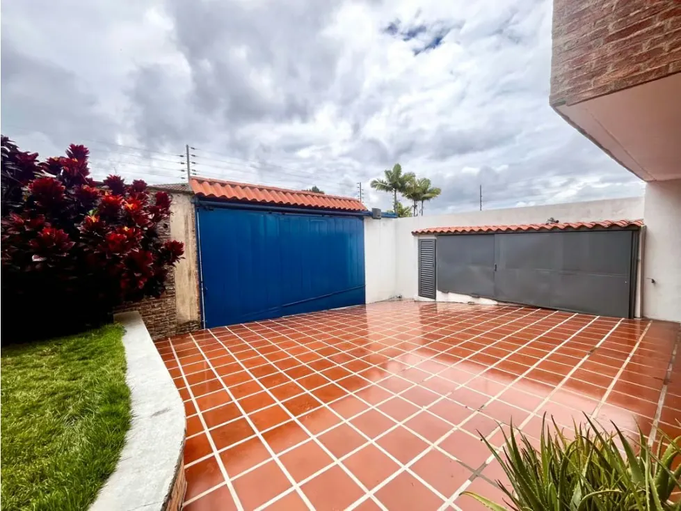 Venta de impecable Casa en La Lagunita - 10