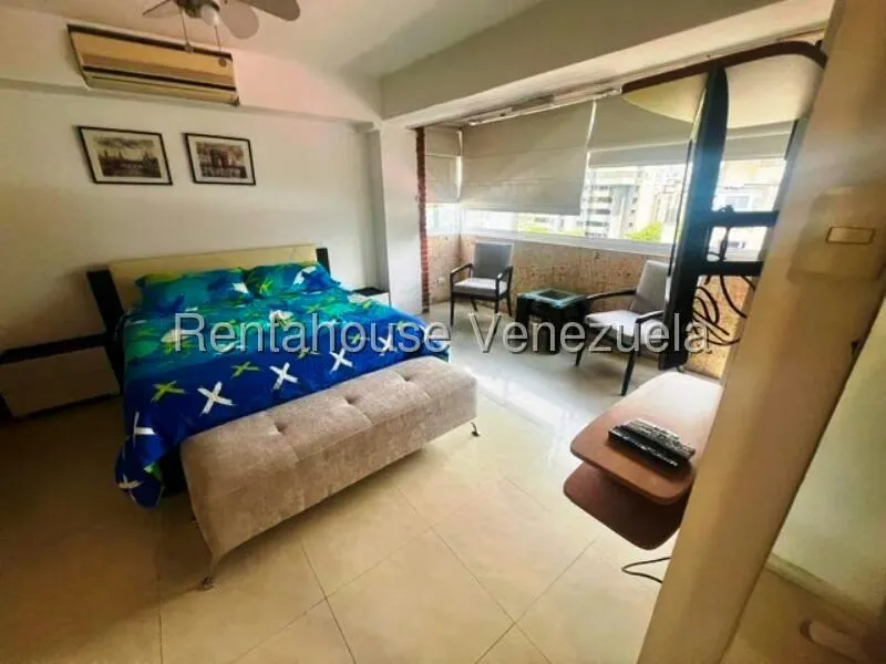 Apartamento (Duplex) en Alquiler en La Campiña, Distrito Metropolitano - 16