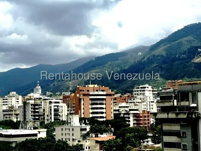 Apartamento (Duplex) en Alquiler en La Campiña, Distrito Metropolitano - 24