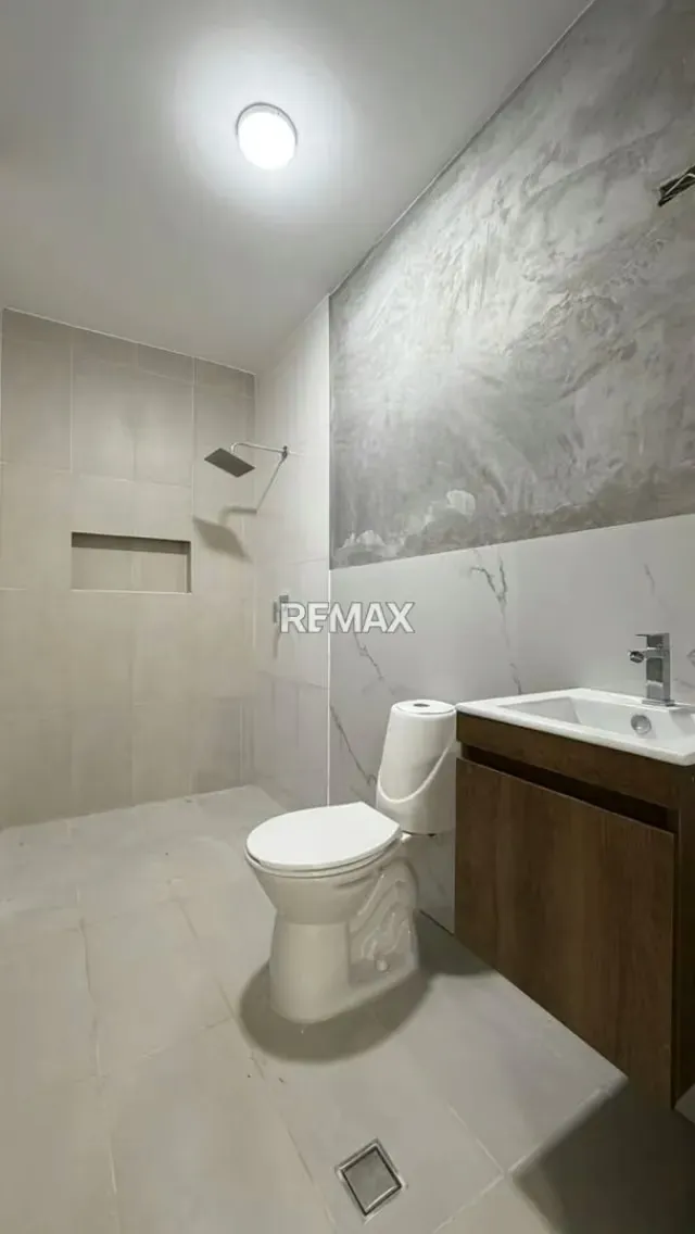 Venta Quinta Moderna Sector la Castellana urbanización Las Trinitarias - 10