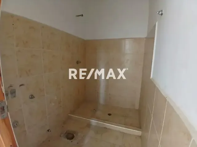 Se Vende linda Casa en Urbanismo Cerrado - 12