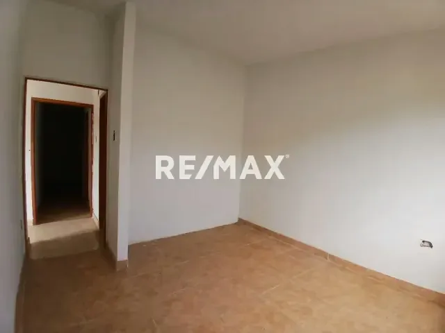 Se Vende linda Casa en Urbanismo Cerrado - 9