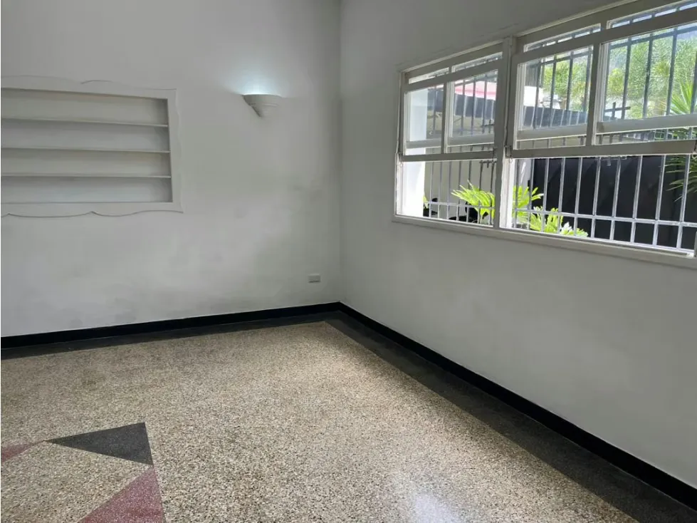 Se alquila casa 480m2 Altamira 8908 - 11
