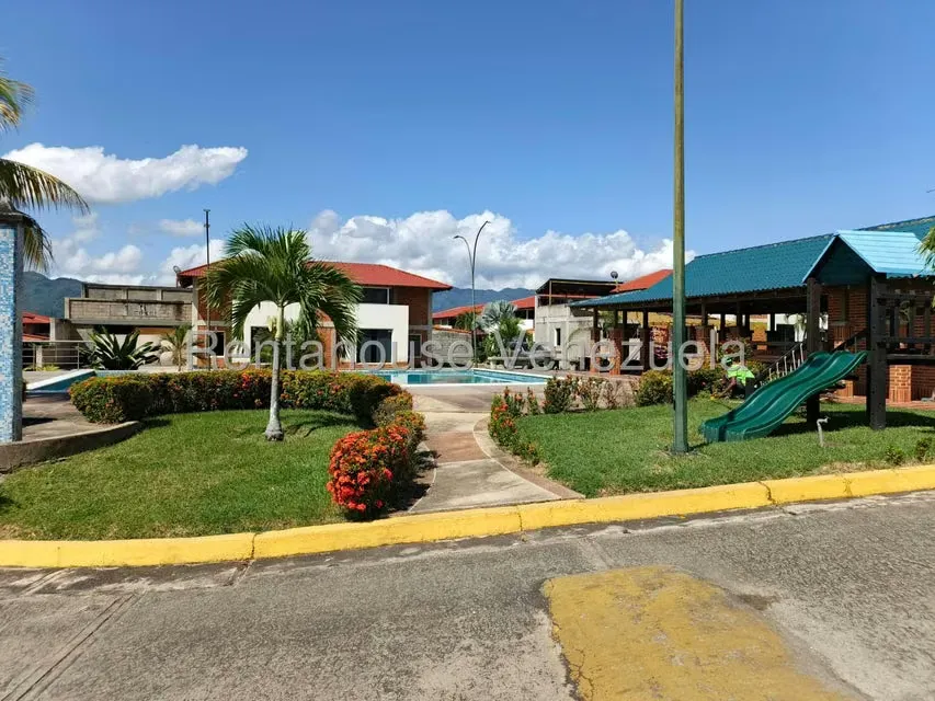 Casa (Duplex) en Venta en El Castillejo, Miranda - 27